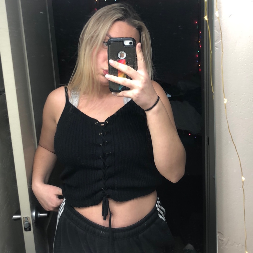 American Eagle knit and cropped tank top!!